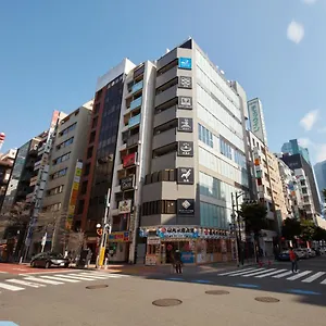 Rembrandt & Shimbashi - Caters To Men Hotel cápsula